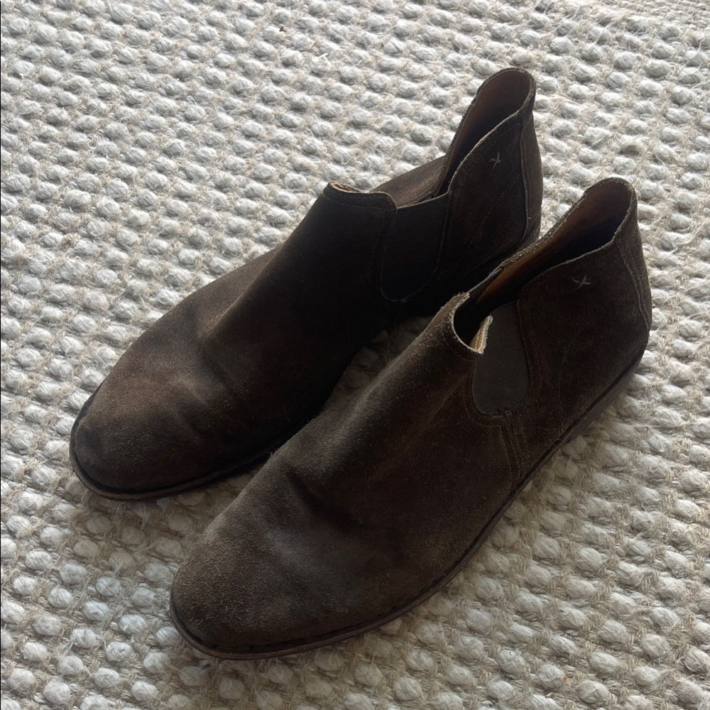 Women’s Trask size 11 medium Brown Slip-On Shoes